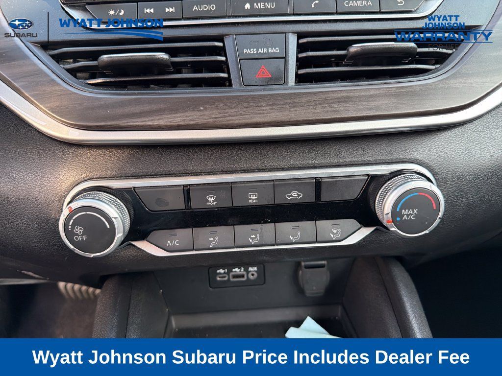 Used 2025 Nissan Altima 2.5 SV FWD image 23