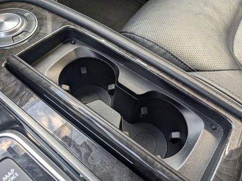 Used 2024 INFINITI QX80 Luxe image 20