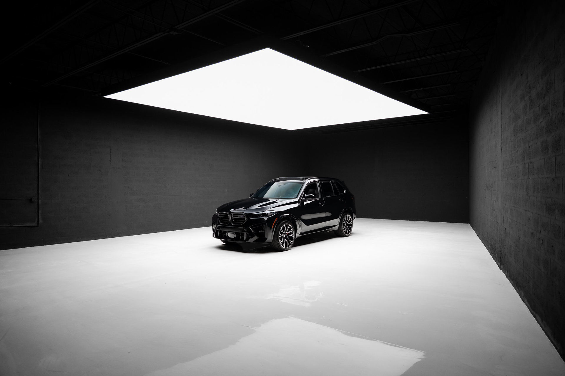 Used 2024 BMW X5 M Competition w/ Executive Package AWD/4WD image 95
