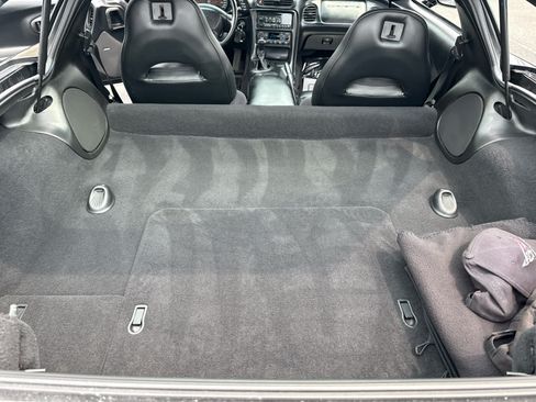 Used 2002 Chevrolet Corvette Coupe w/ Preferred Equipment Group1 RWD image 18