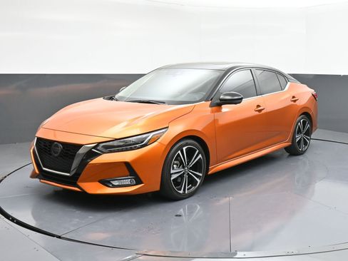 Used 2023 Nissan Sentra SR w/ SR Premium Package image 4