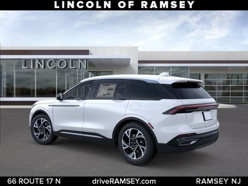New 2026 Lincoln Nautilus Premier w/ Equipment Group 102A AWD/4WD image 5