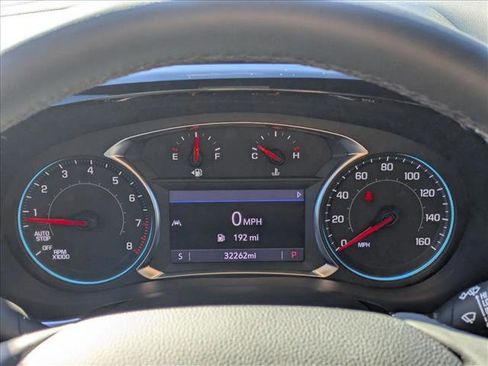 Used 2023 Chevrolet Traverse LT image 10