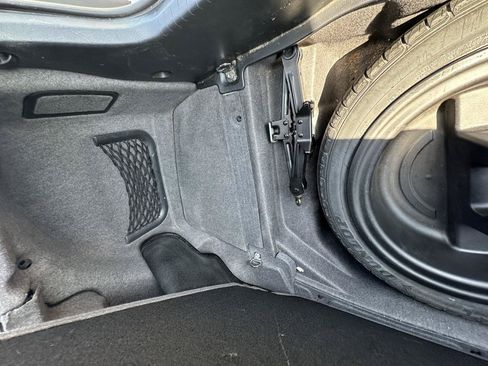 Used 2006 Lexus LS 430 RWD image 25