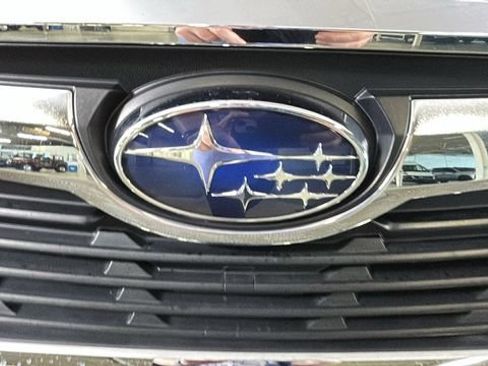 Used 2019 Subaru Forester Touring AWD/4WD image 8