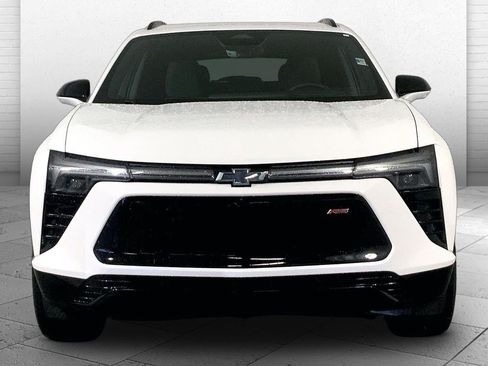 Used 2024 Chevrolet Blazer EV RS AWD/4WD image 2