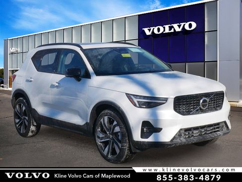 New 2026 Volvo XC40 B5 Ultra w/ Climate Package image 1