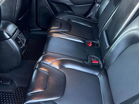 Used 2019 Jeep Cherokee Latitude Plus w/ Cold Weather Group image 25