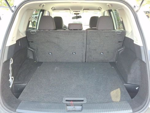 Used 2023 Nissan Rogue S AWD/4WD image 29
