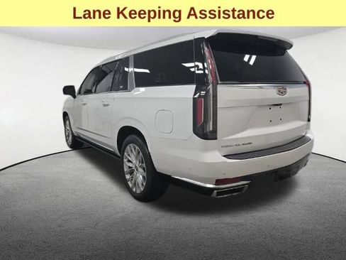 Used 2023 Cadillac Escalade ESV Premium Luxury w/ Performance Package image 8