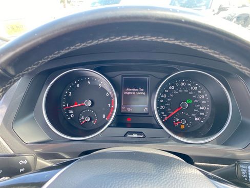 Used 2021 Volkswagen Tiguan SE R-Line image 19