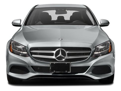 Used 2018 Mercedes-Benz C 300 4MATIC Sedan image 4