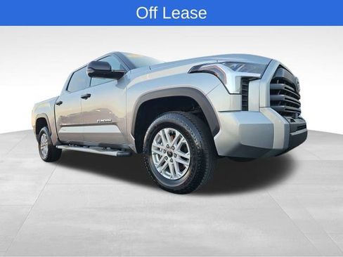 Used 2022 Toyota Tundra SR5 image 7