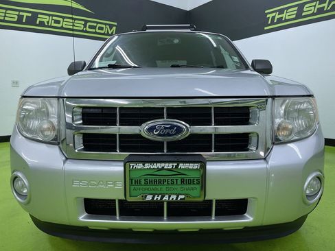Used 2011 Ford Escape XLT w/ 203A Rapid Spec Order Code image 3