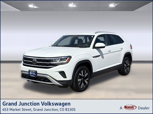 Certified 2023 Volkswagen Atlas Cross Sport SE image 1