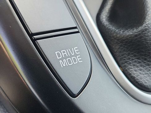 Used 2023 Kia Soul LX w/ LX Technology Package FWD image 24