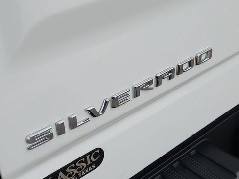 Used 2023 Chevrolet Silverado 1500 LT RWD image 9