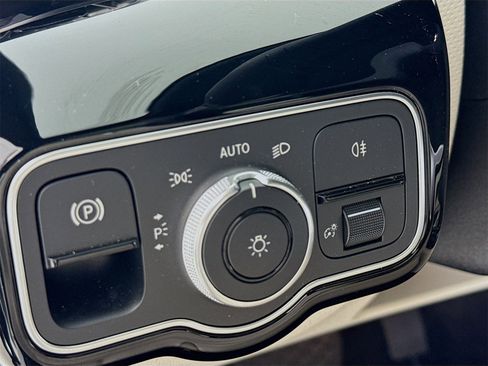 Certified 2025 Mercedes-Benz CLA 250 CLA 250 image 11