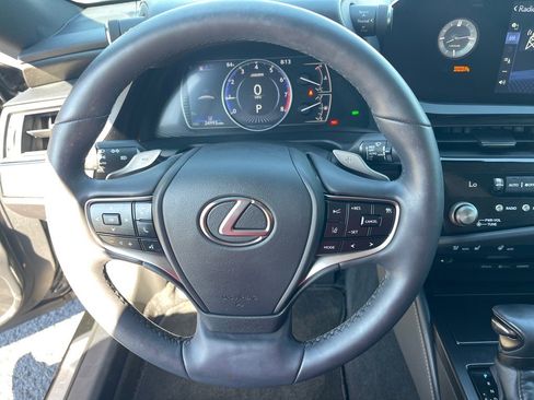 Used 2022 Lexus ES 350 w/ Premium Package image 7