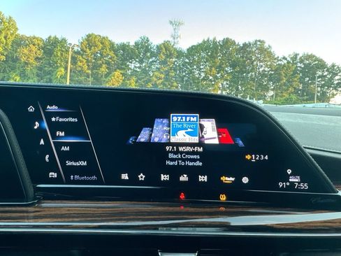 Used 2023 Cadillac Escalade ESV Luxury RWD image 26