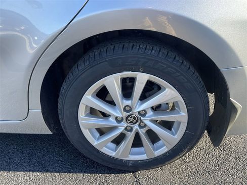 Used 2023 Toyota Camry LE image 7