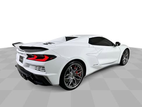 Used 2024 Chevrolet Corvette Z06 w/ Chrome Exterior Badge Package RWD image 8