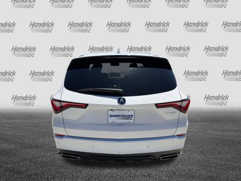 Certified 2023 Acura MDX FWD w/ Technology Package image 9