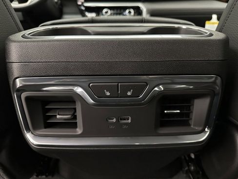 New 2026 GMC Sierra 3500 Denali w/ Denali Reserve Package image 24