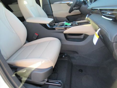 New 2026 Buick Envision Preferred image 9