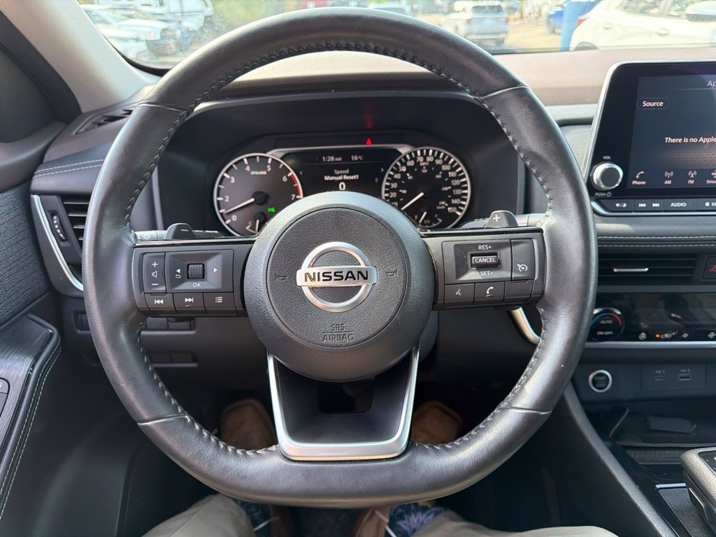 Used 2021 Nissan Rogue S FWD image 15