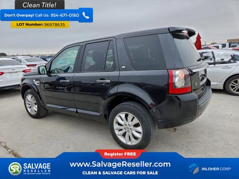 Used 2012 Land Rover LR2 HSE image 3