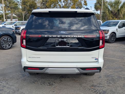New 2025 Ford Expedition Max Platinum w/ Platinum Ultimate Package image 6