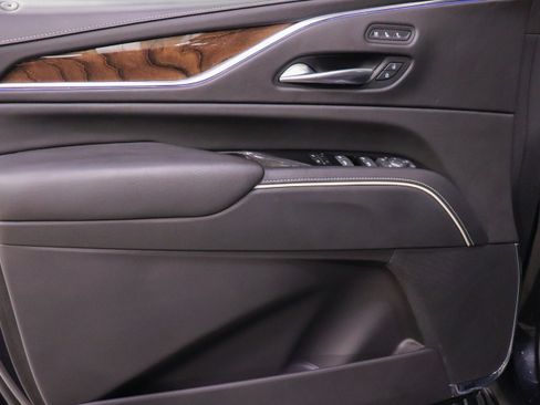 Certified 2023 Cadillac Escalade Sport Platinum w/ LPO, ONYX Package image 11