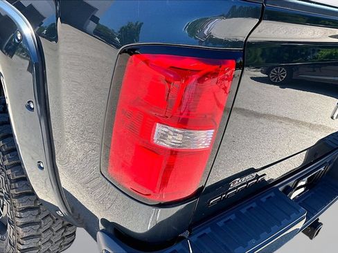 Used 2017 GMC Sierra 1500 4x4 Double Cab w/ Elevation Edition image 21