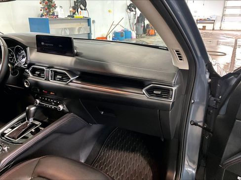 Used 2023 MAZDA CX-5 Carbon Edition image 13