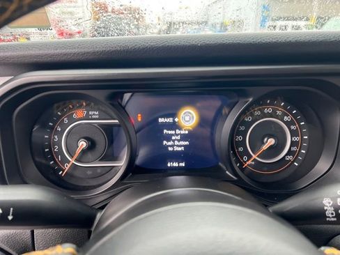 Used 2024 Jeep Wrangler Sport S image 14