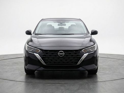 Used 2025 Nissan Sentra SV FWD image 2