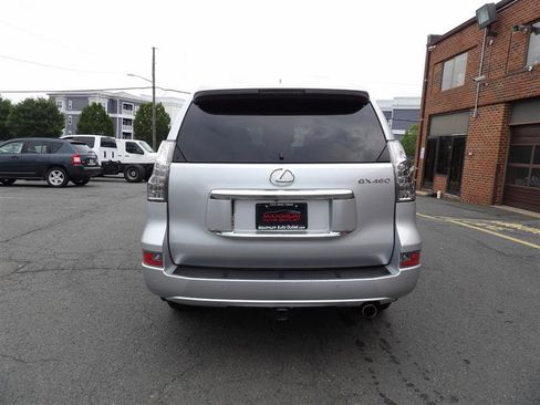 Used 2016 Lexus GX 460 image 7