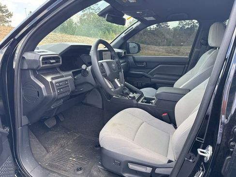 Used 2025 Toyota 4Runner SR5 image 14