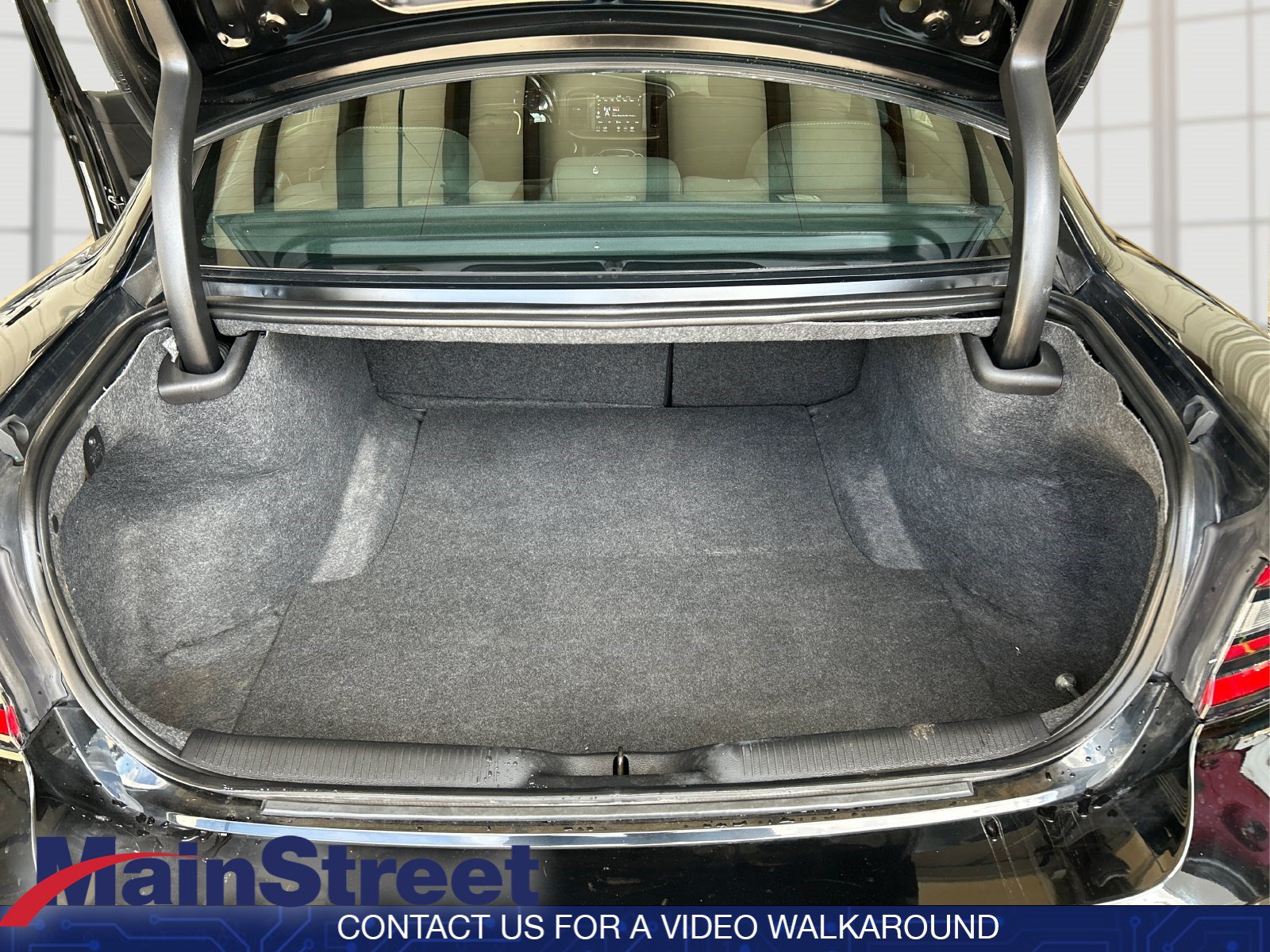 Used 2021 Dodge Charger GT w/ Blacktop Package RWD image 11