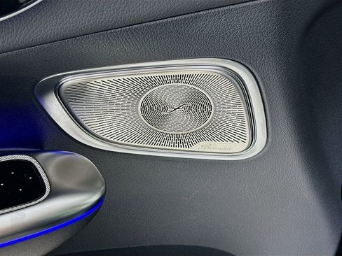 Used 2025 Mercedes-Benz GLC 300 4MATIC image 20