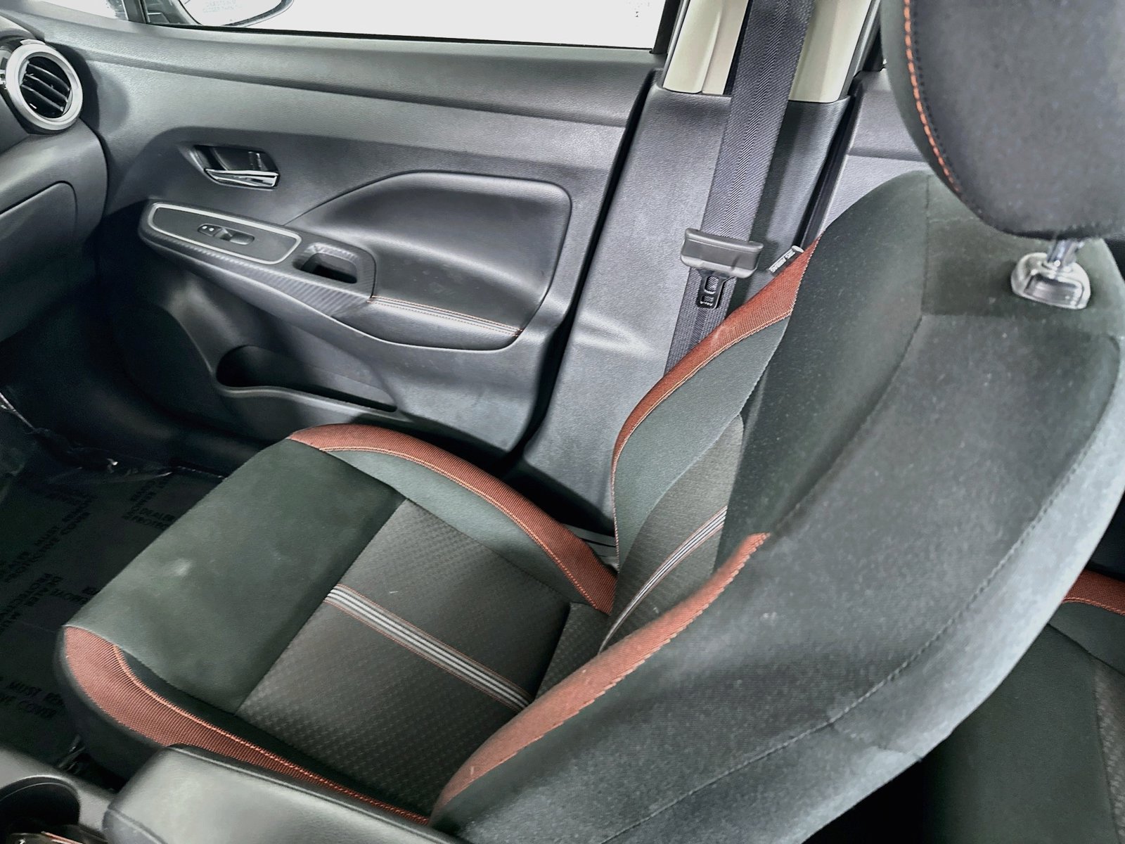 Used 2024 Nissan Versa SR FWD image 23