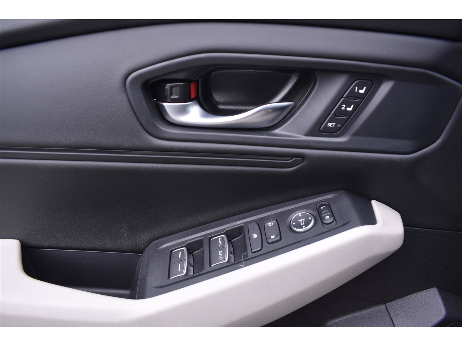 New 2026 Honda Accord Hybrid EX-L image 24