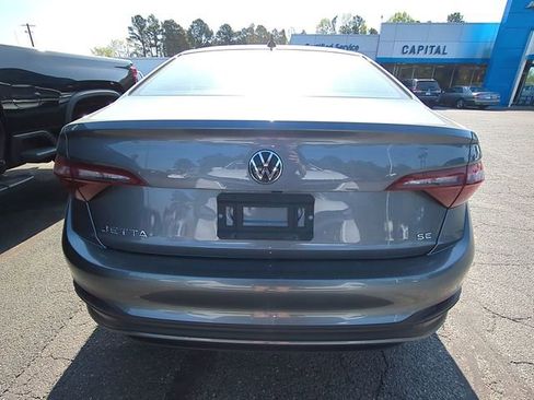 Used 2024 Volkswagen Jetta SE image 7