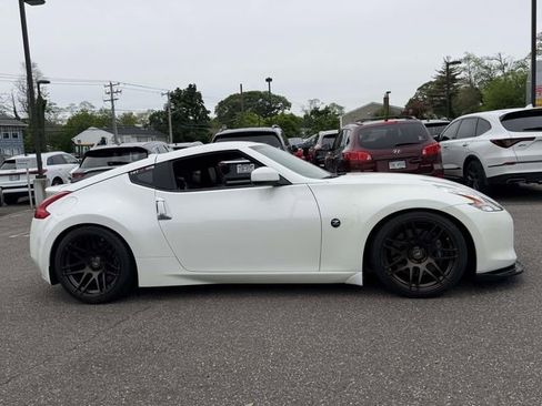 Used 2012 Nissan 370Z Touring w/ Sport Pkg RWD image 6
