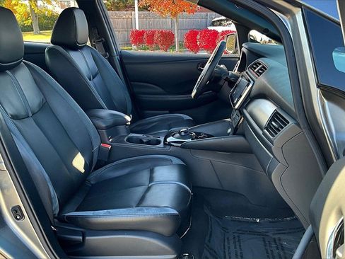 Used 2022 Nissan Leaf SL Plus image 27