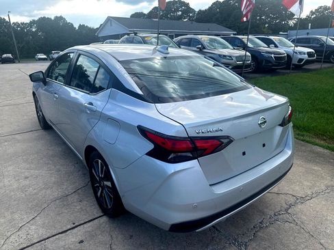 Used 2021 Nissan Versa SV image 10