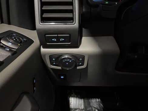 Used 2019 Ford F150 XLT w/ XTR Package image 17