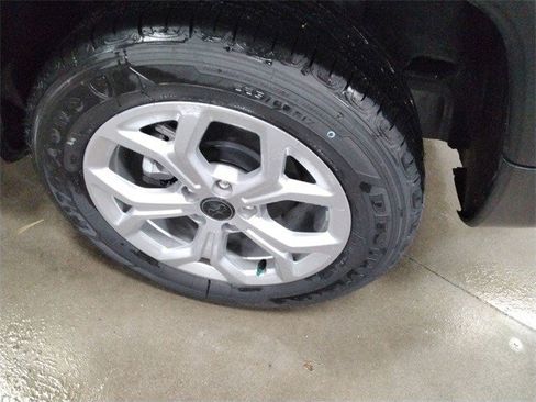 New 2026 Jeep Compass Latitude image 16