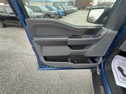 Certified 2022 Ford F150 XLT w/ Equipment Group 302A High image 11